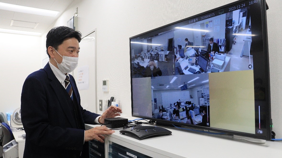 常時接続の画面に向かって相談